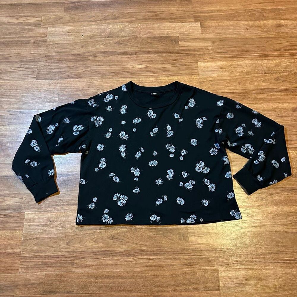 Circle X Long-Sleeved floral shirt Black Flowers| Women Size Medium